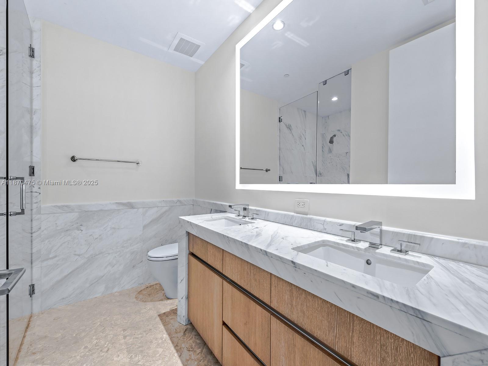 CLUB RESIDENCES AT PARK G - Residential