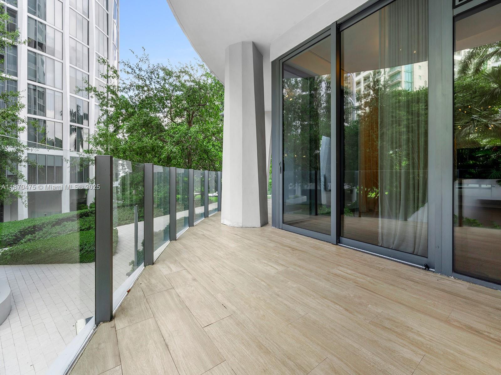 CLUB RESIDENCES AT PARK G - Residential