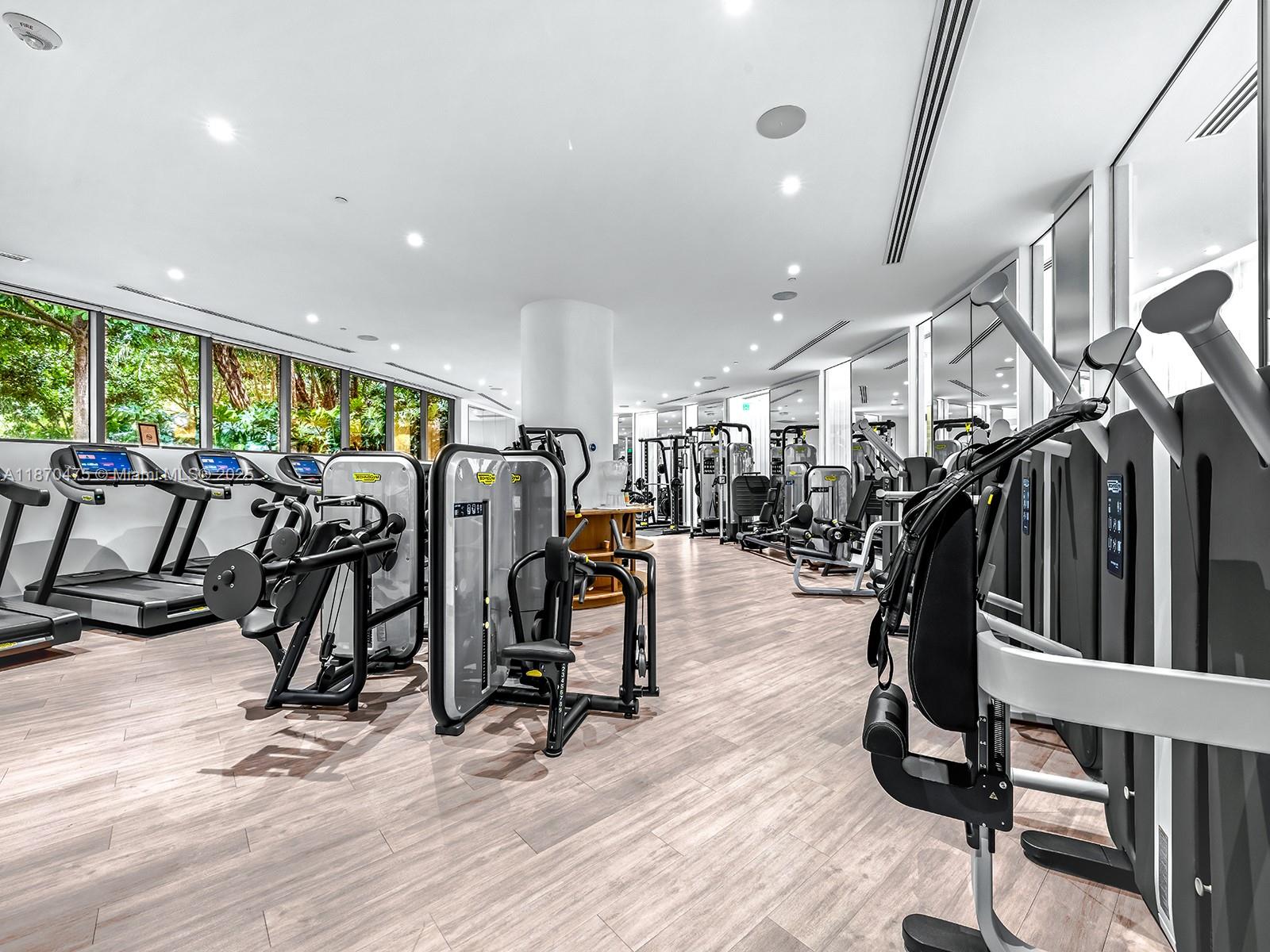 CLUB RESIDENCES AT PARK G - Residential