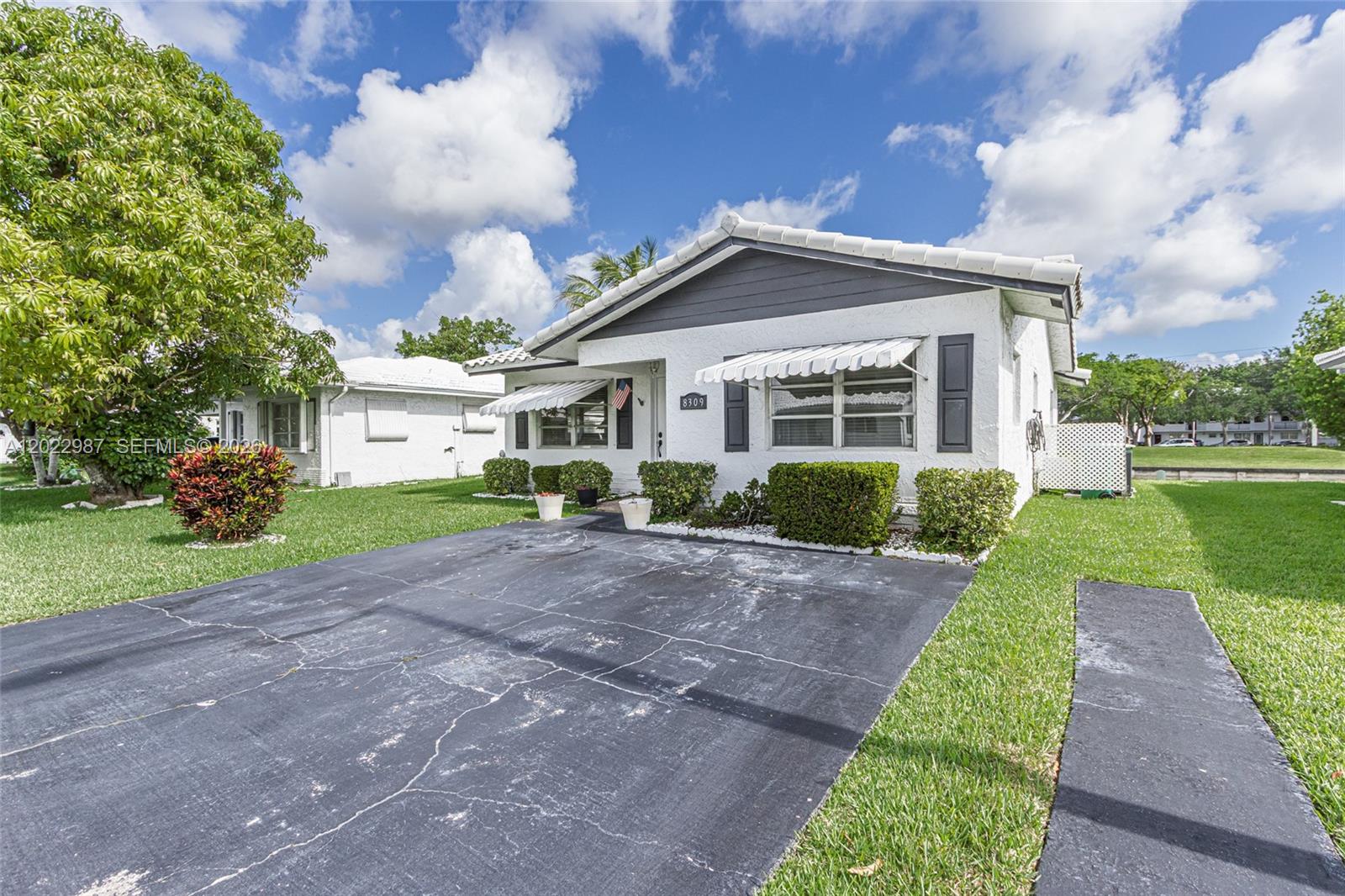 MAINLANDS OF TAMARAC LAKE - Residential