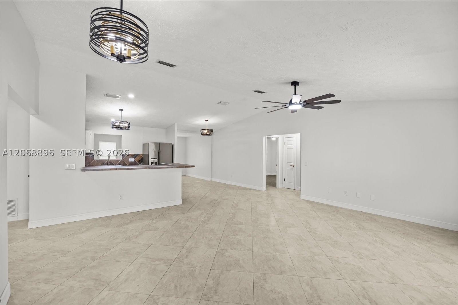 502 NW Goldcoast Ave