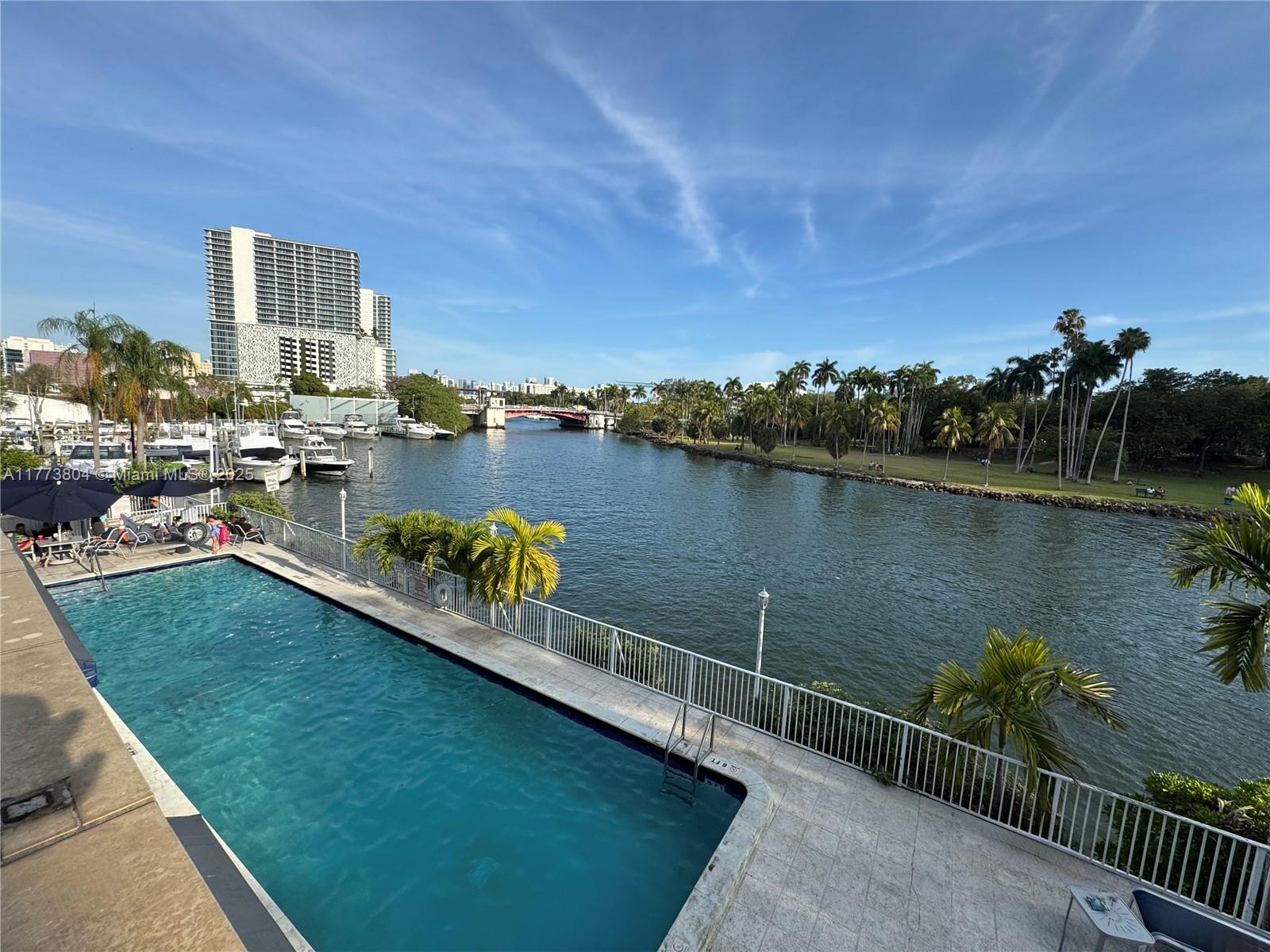 SERENITY ON THE RIVER CON - Residential