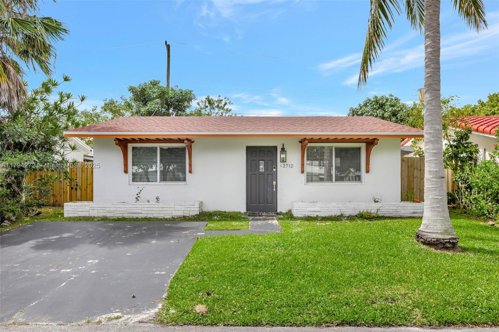 2712 Nw 53rd St, Tamarac, Broward County, Florida - 2 Bedrooms  
1 Bathrooms - 