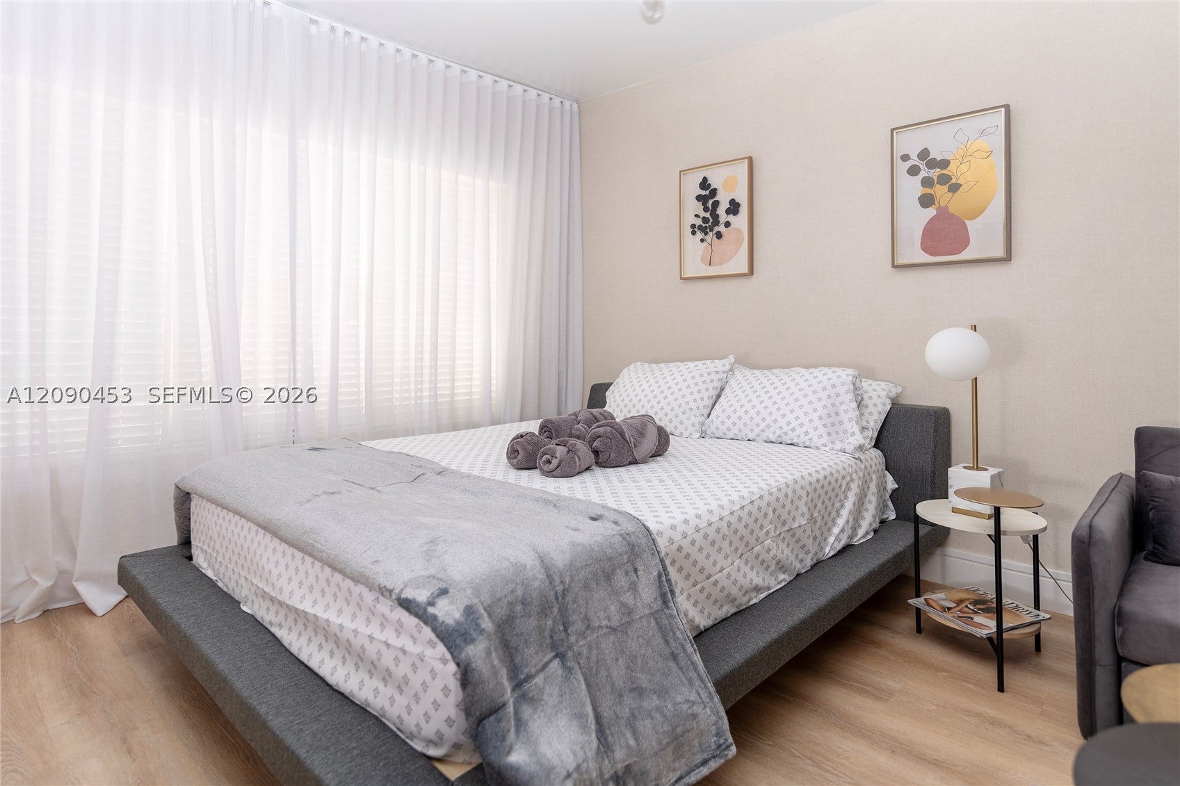 918 Ocean Dr 206