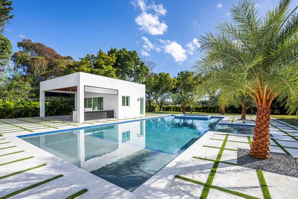 UNINCORPORATED DADE COUNTY - Residential