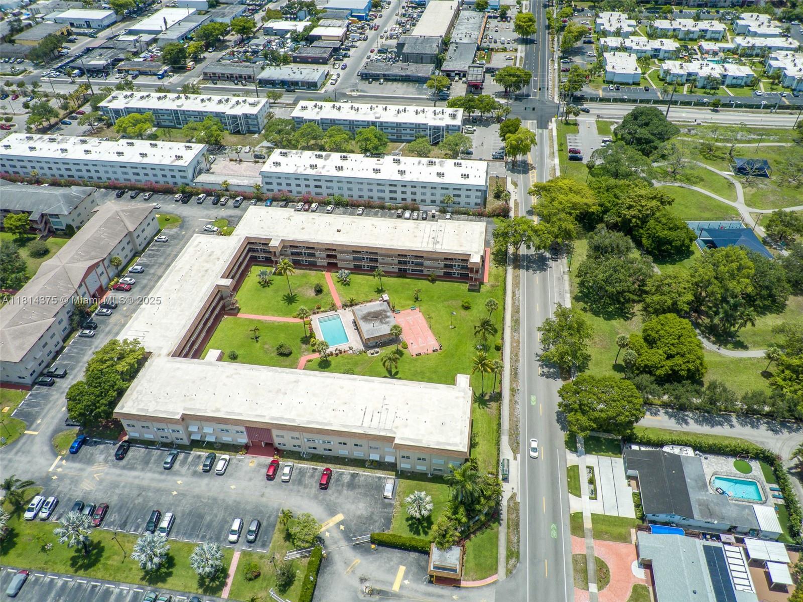BEVERLY HILLS CONDO NUMBE - Residential