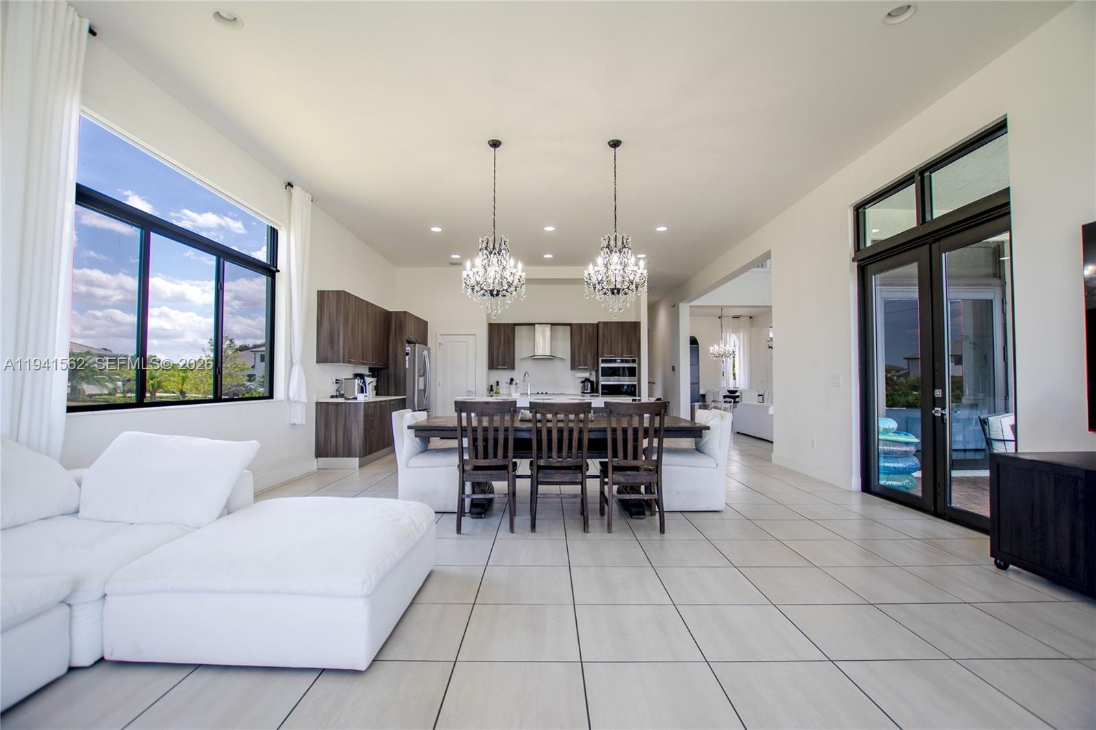 CIRCLE S ESTATES - Residential