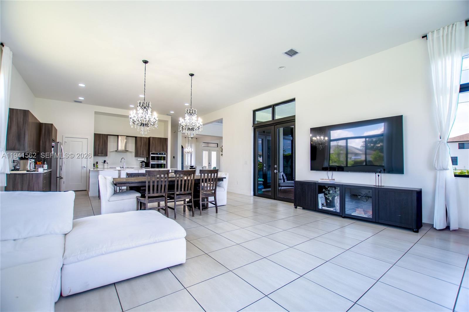 CIRCLE S ESTATES - Residential