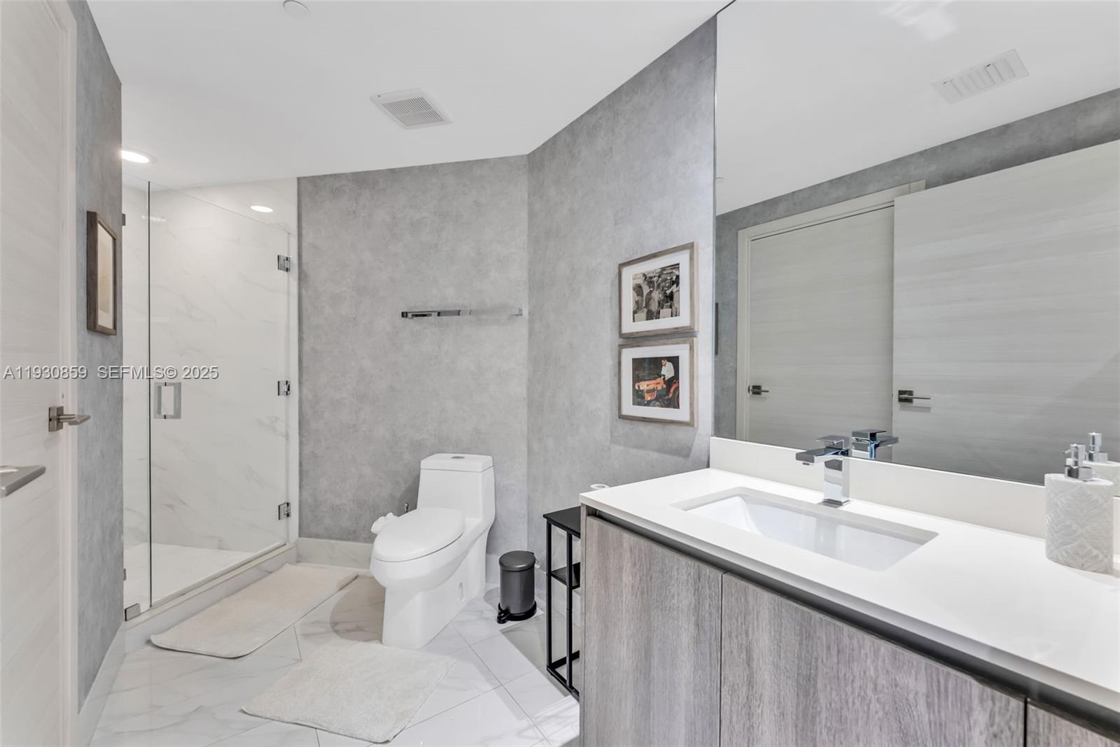 801 SMA RESIDENCE CONDO - Residential