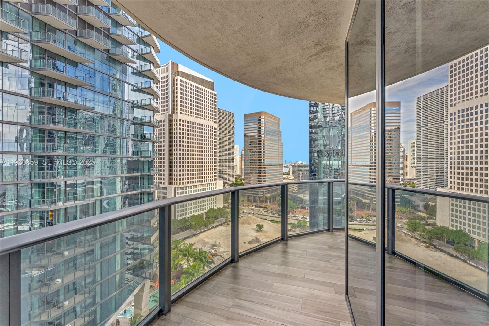 801 SMA RESIDENCE CONDO - Residential