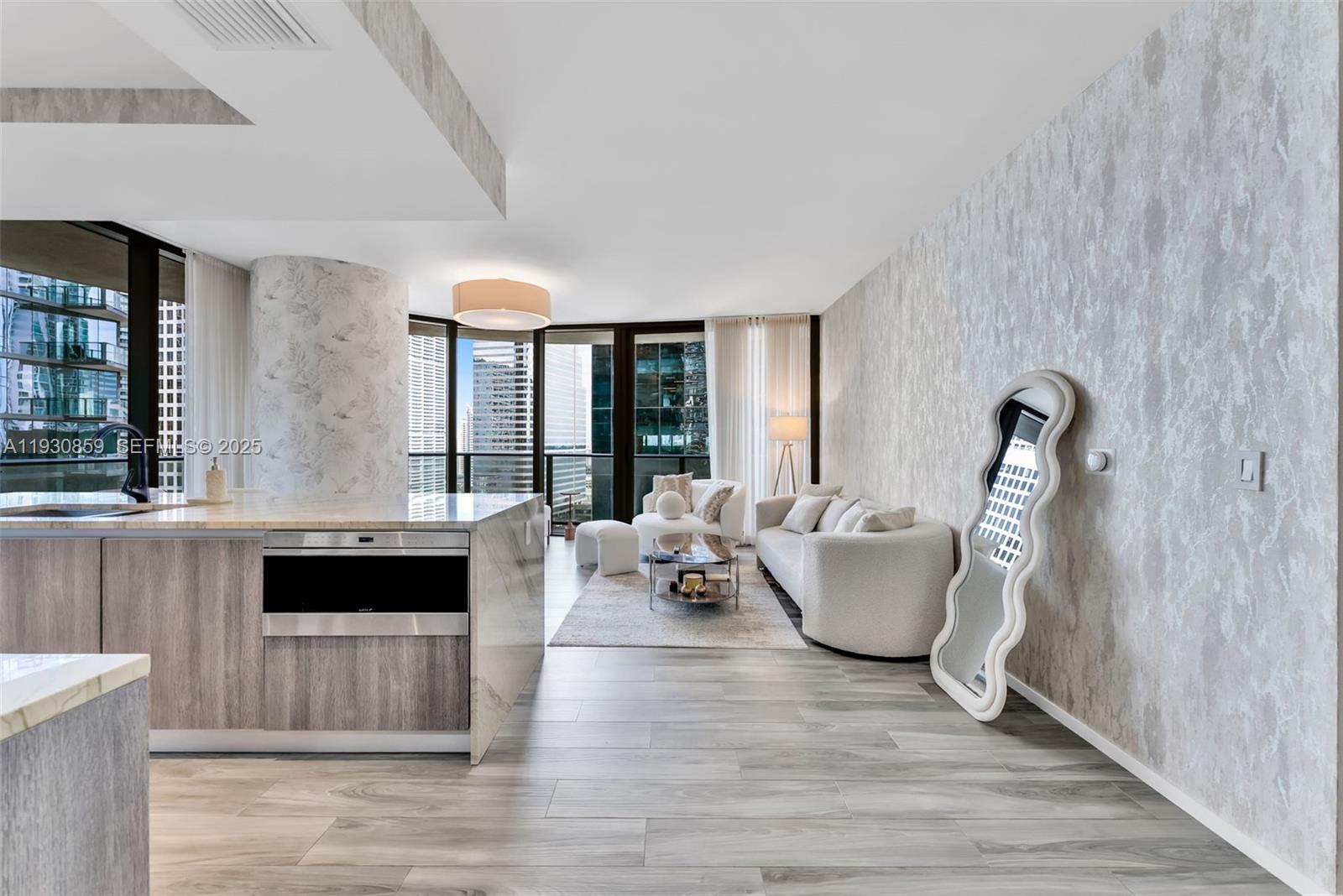 801 SMA RESIDENCE CONDO - Residential