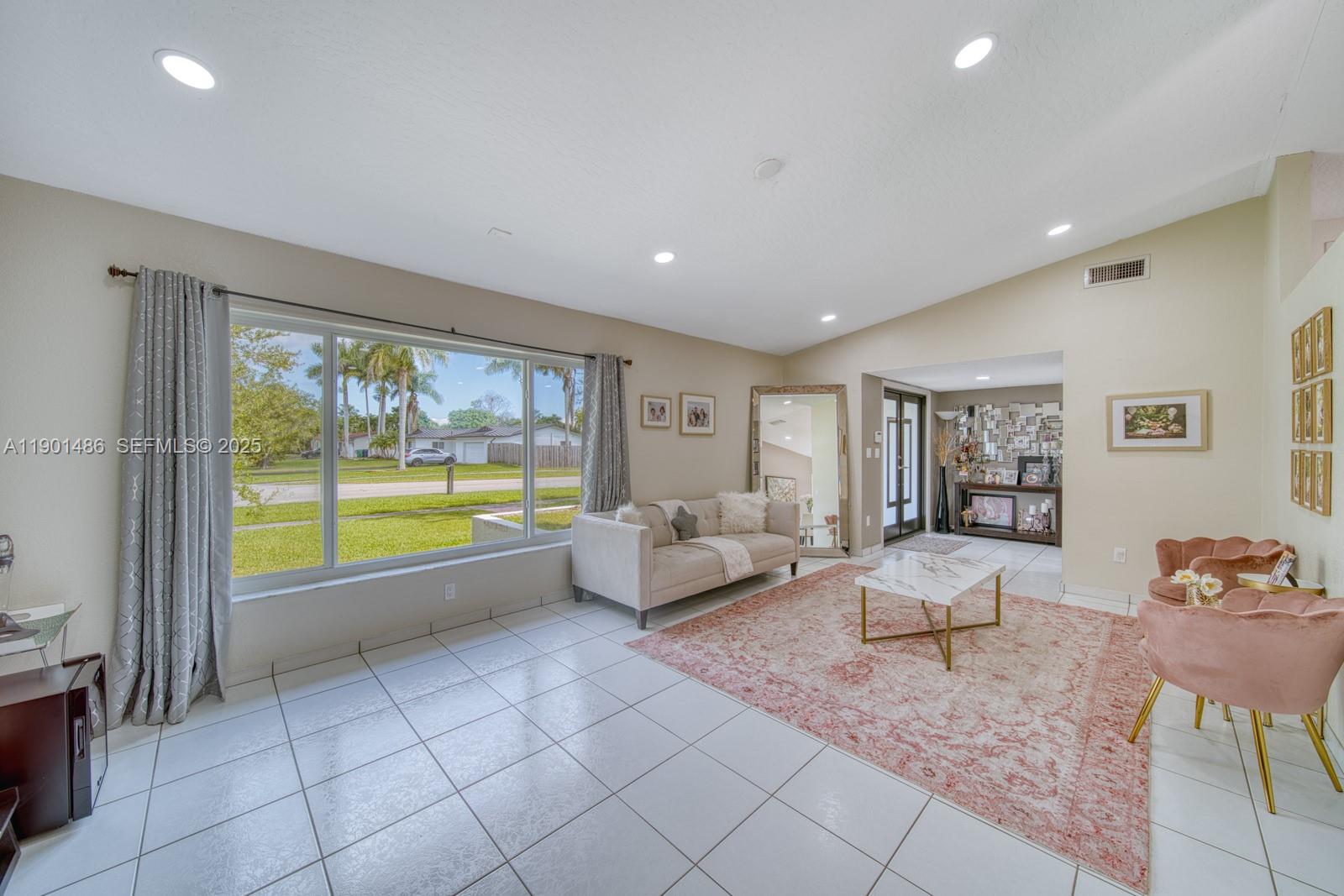 PINE SHORE SEC 7 - Residential