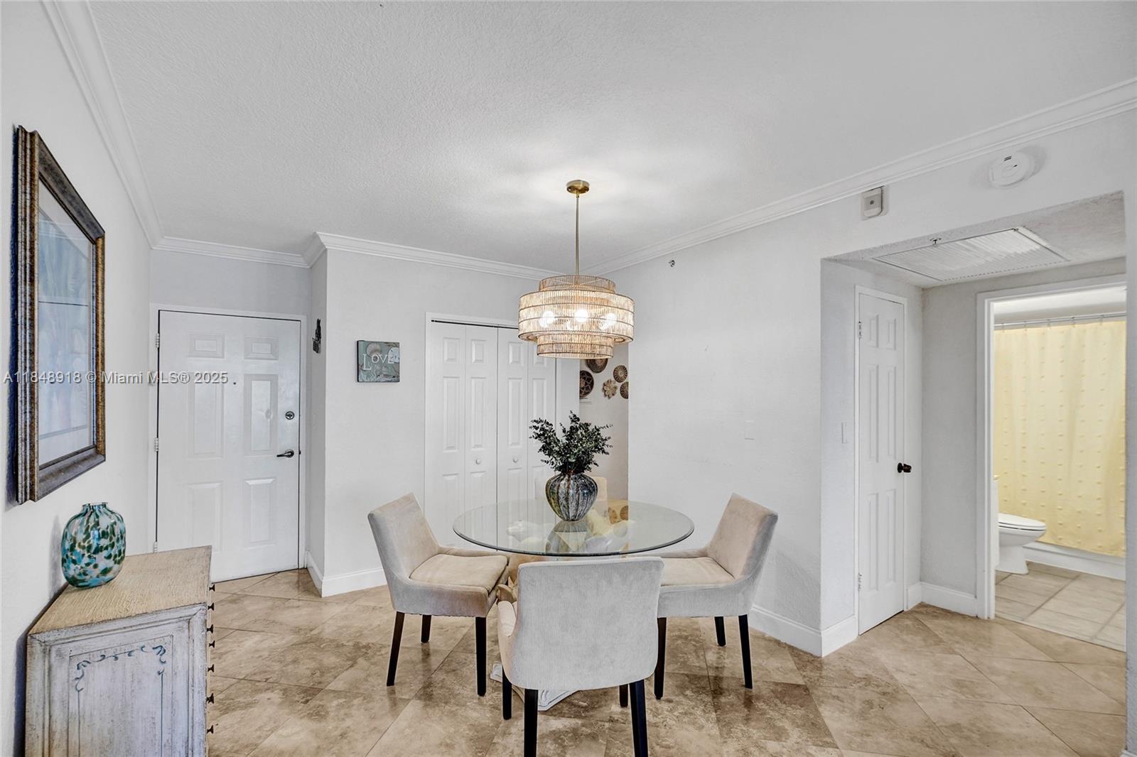 WAVE CONDO - Residential