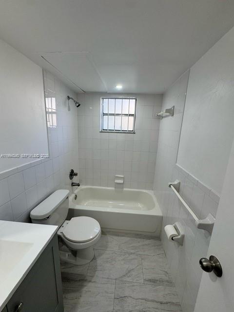 CRYSTAL CONDO - Residential