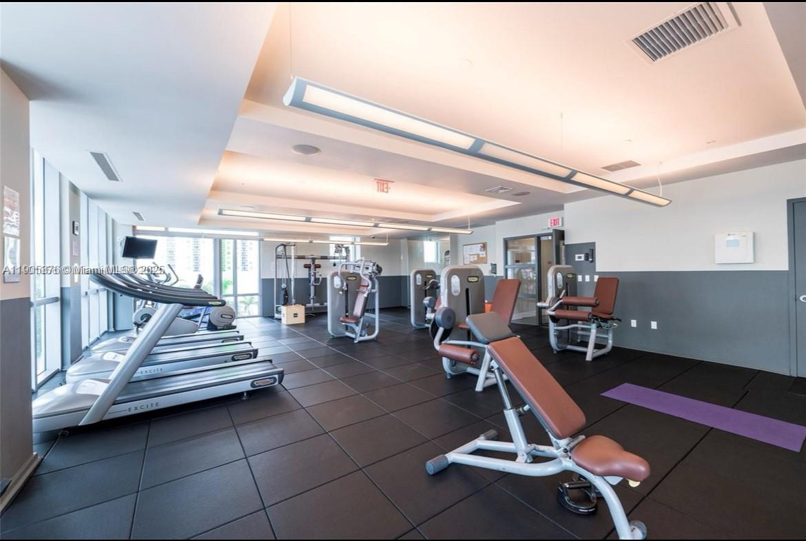 GALLERY ART CONDO - Residential Lease