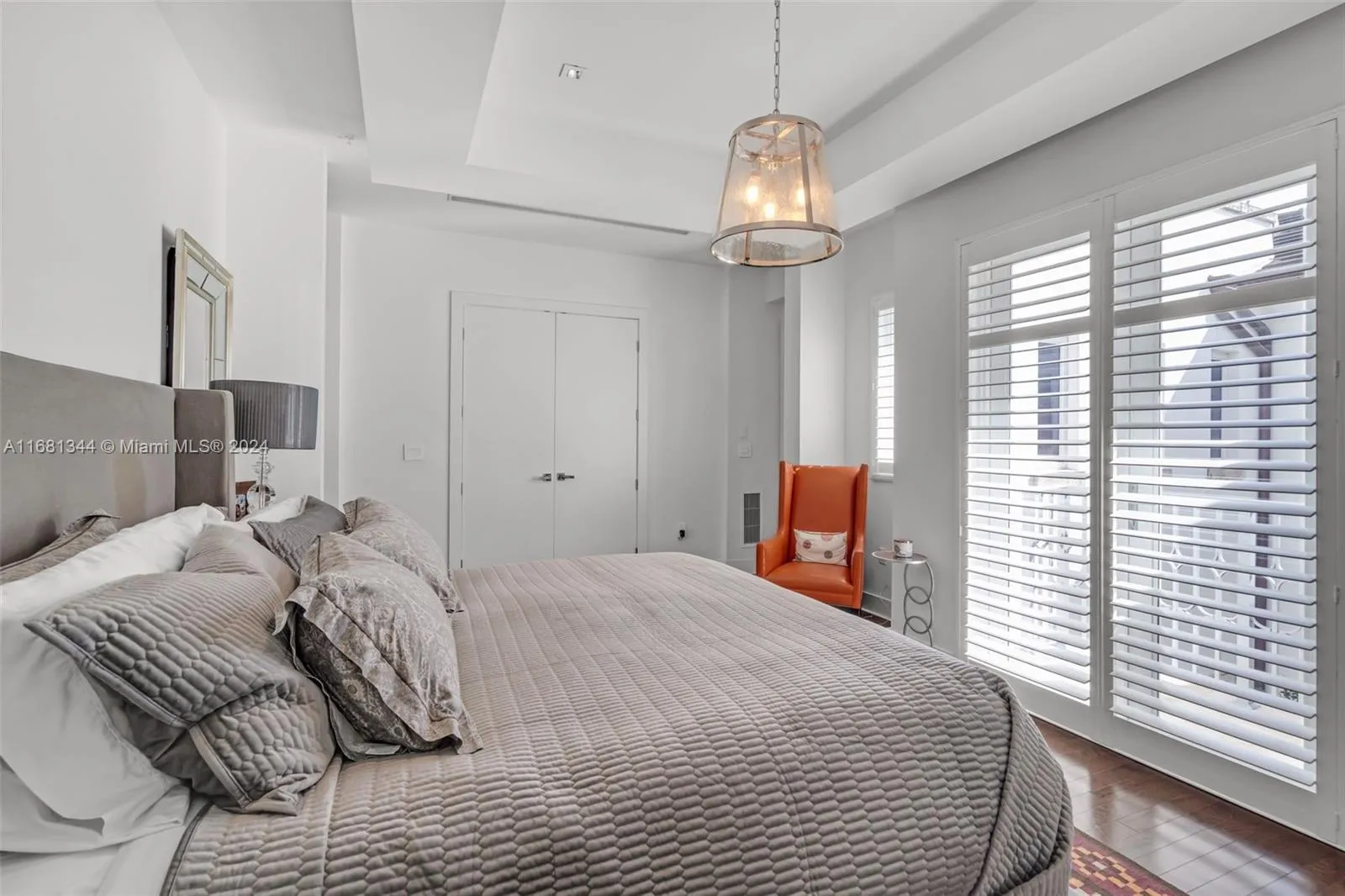 Coral Gables, Florida 33134, United States, 3 Bedrooms Bedrooms, ,4 BathroomsBathrooms,Residential,Active,37103