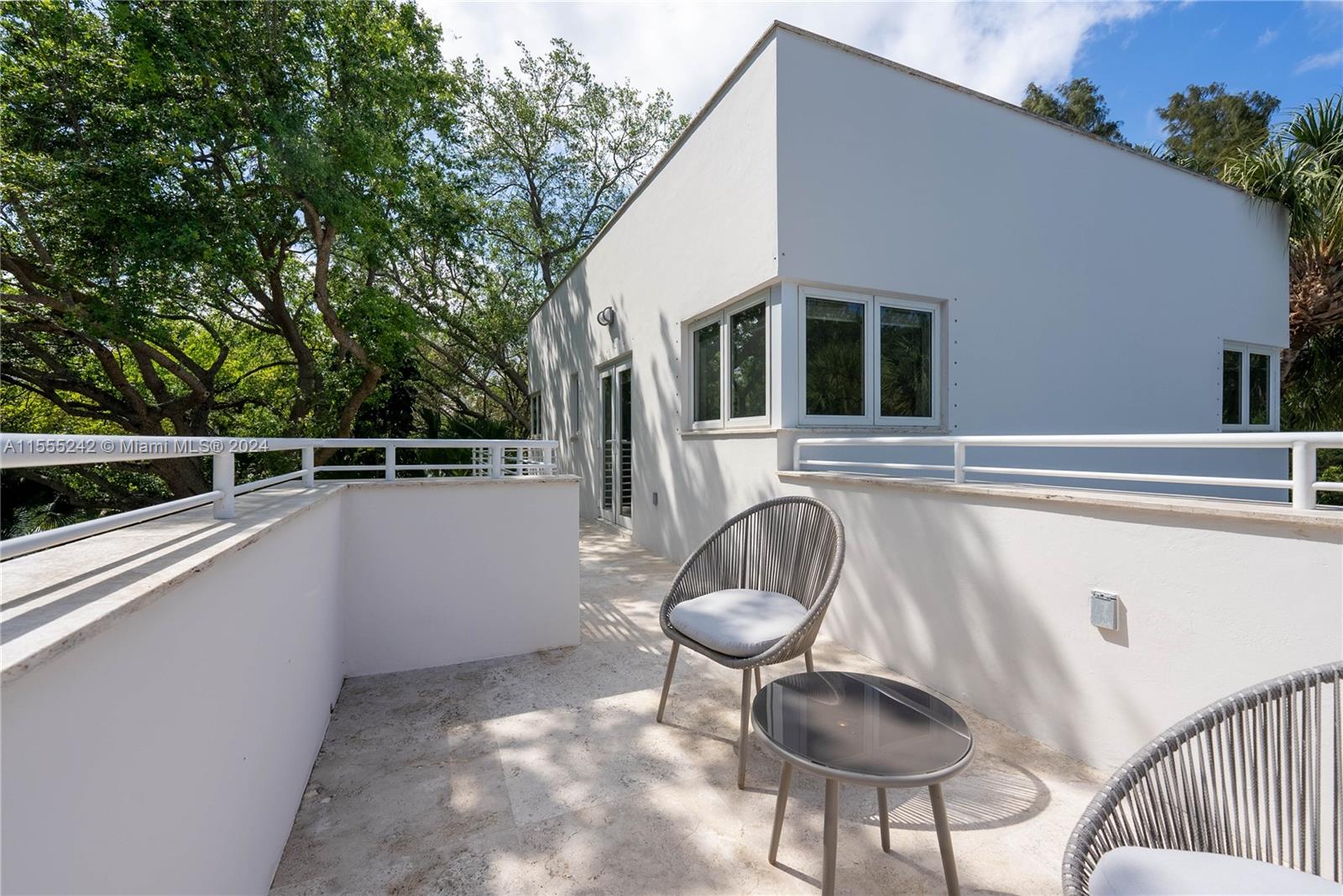 1STAADD HAMMOCK LAKE 2 - Residential