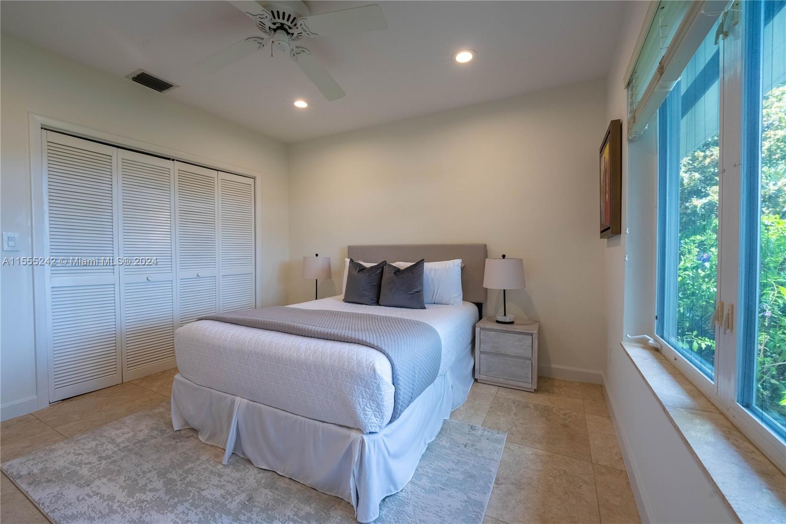 1STAADD HAMMOCK LAKE 2 - Residential