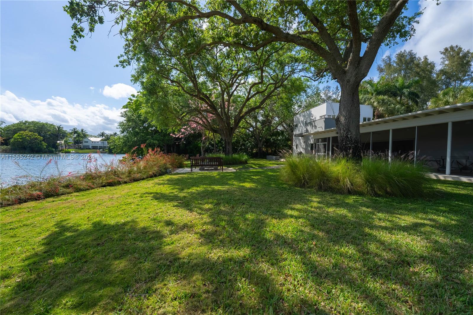 1STAADD HAMMOCK LAKE 2 - Residential