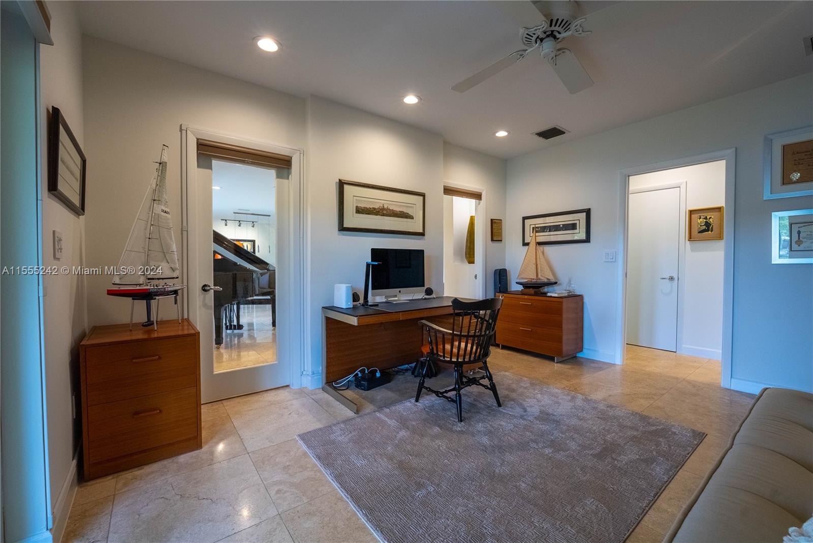 1STAADD HAMMOCK LAKE 2 - Residential