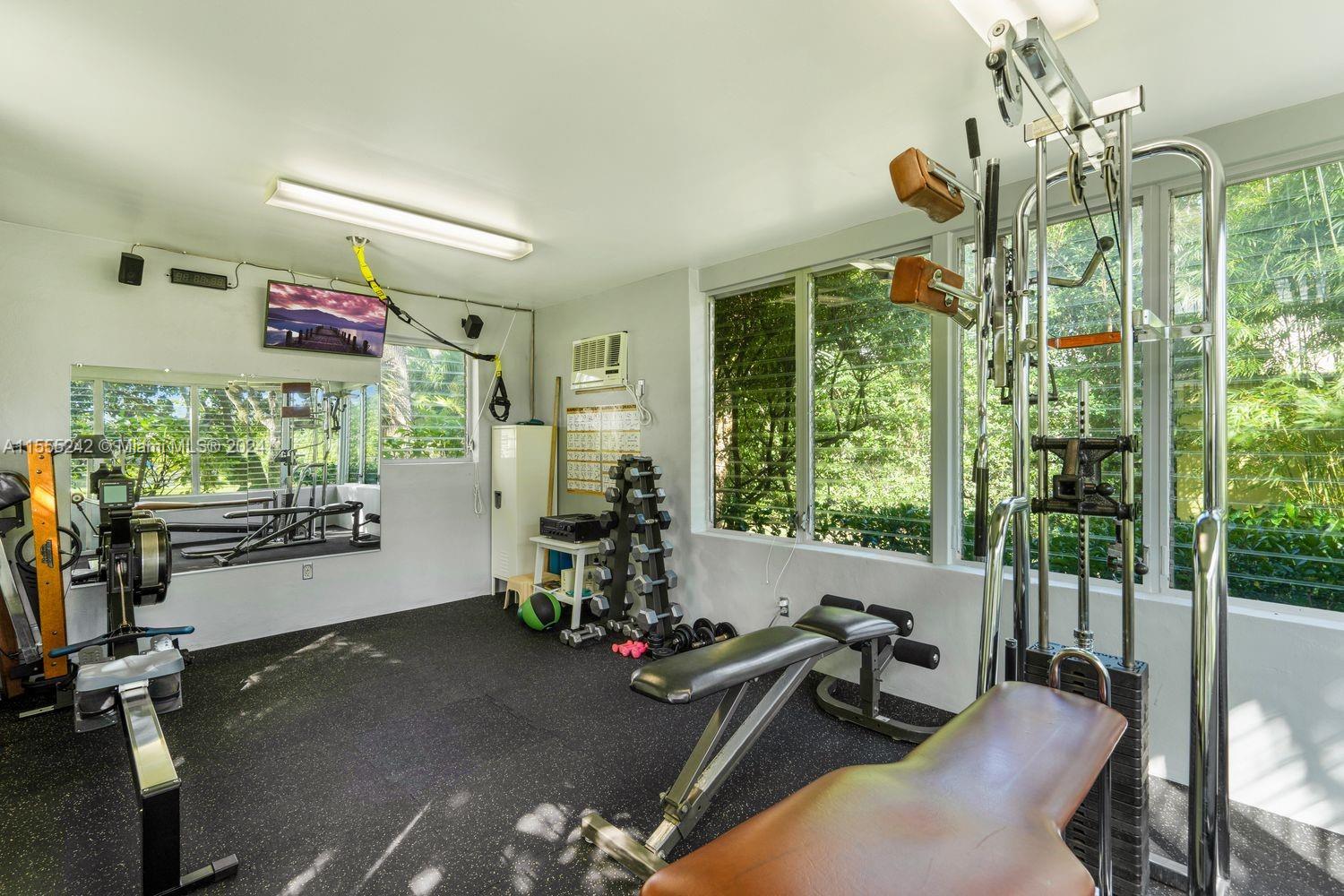 1STAADD HAMMOCK LAKE 2 - Residential