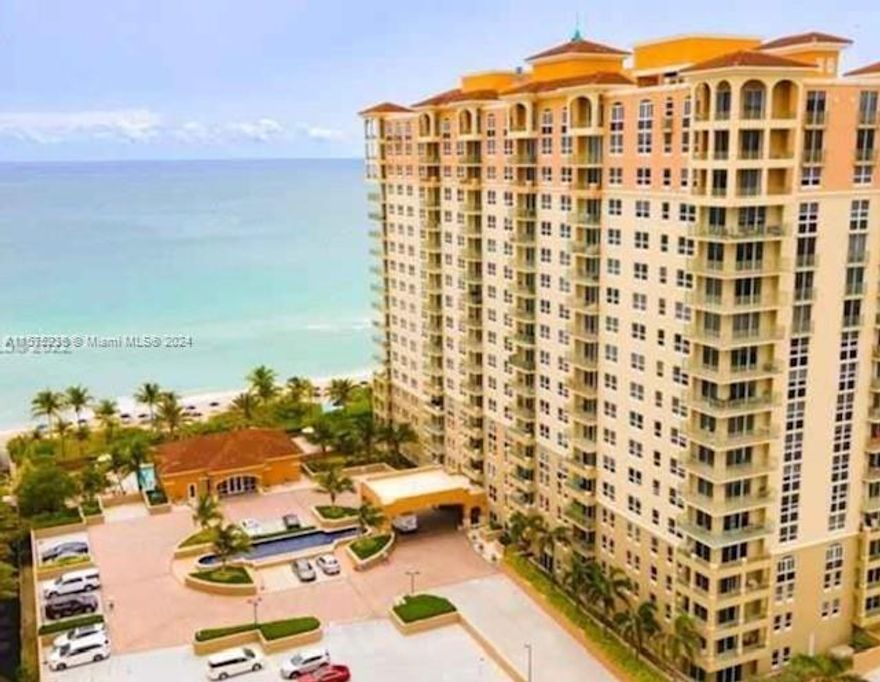 Great apartment in desired 2080 Ocean Condo! Spacious, light and bright unit with large wraparound balcony on SW corner. Split bedroom plan with King in main bedroom and 2 twin beds in the second bedroom. 1 garage parking spot included. Full size Washer & Dryer in unit. Amenities include free beach chairs and umbrella, heated pool, hot tub, sauna, gym and clubhouse, and tennis court. *Available from July 23, 2025* Price varies depending on the season and the length of the stay.