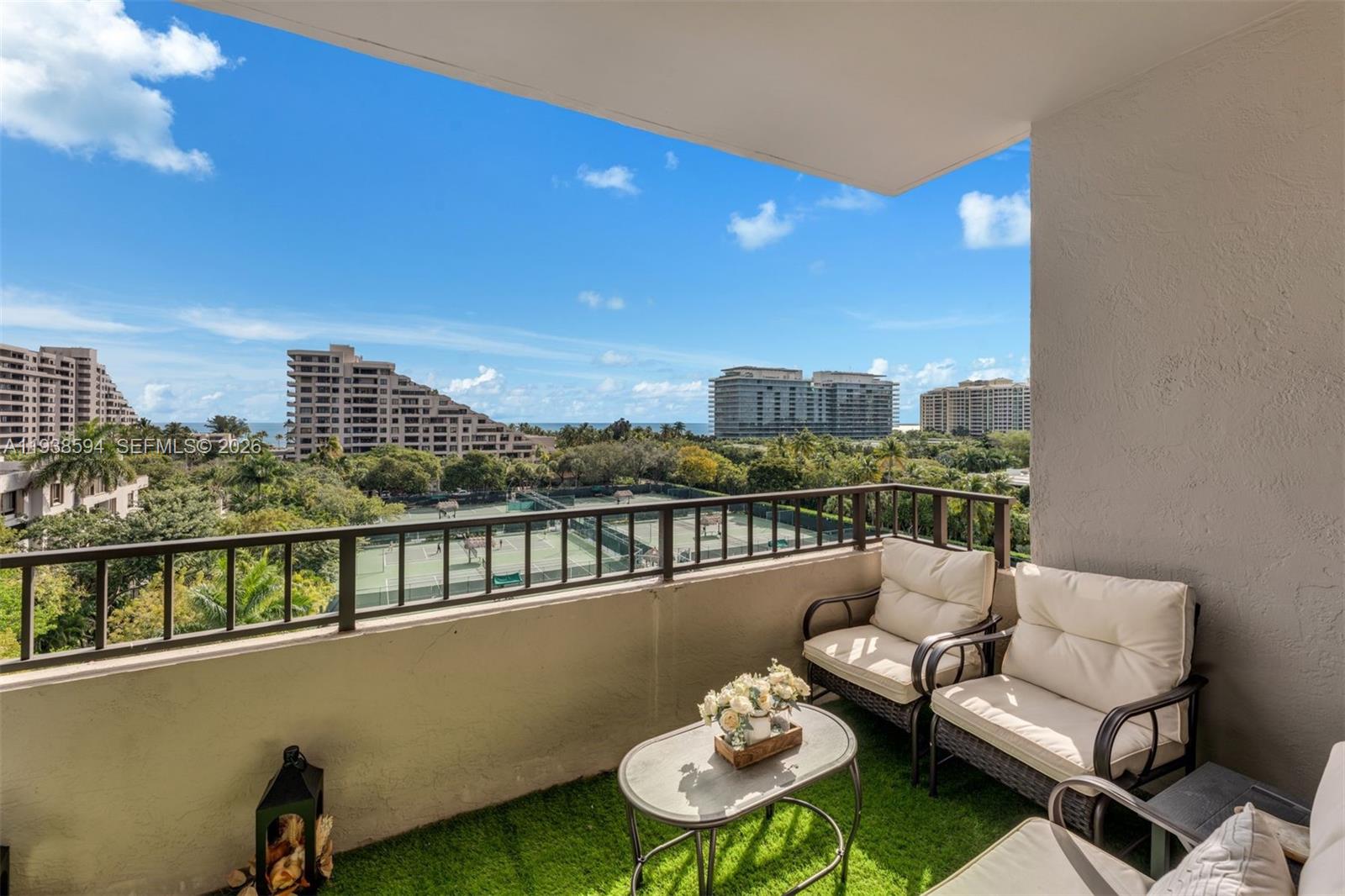 THE EMERALDBAY @ KEY COLON - Residential