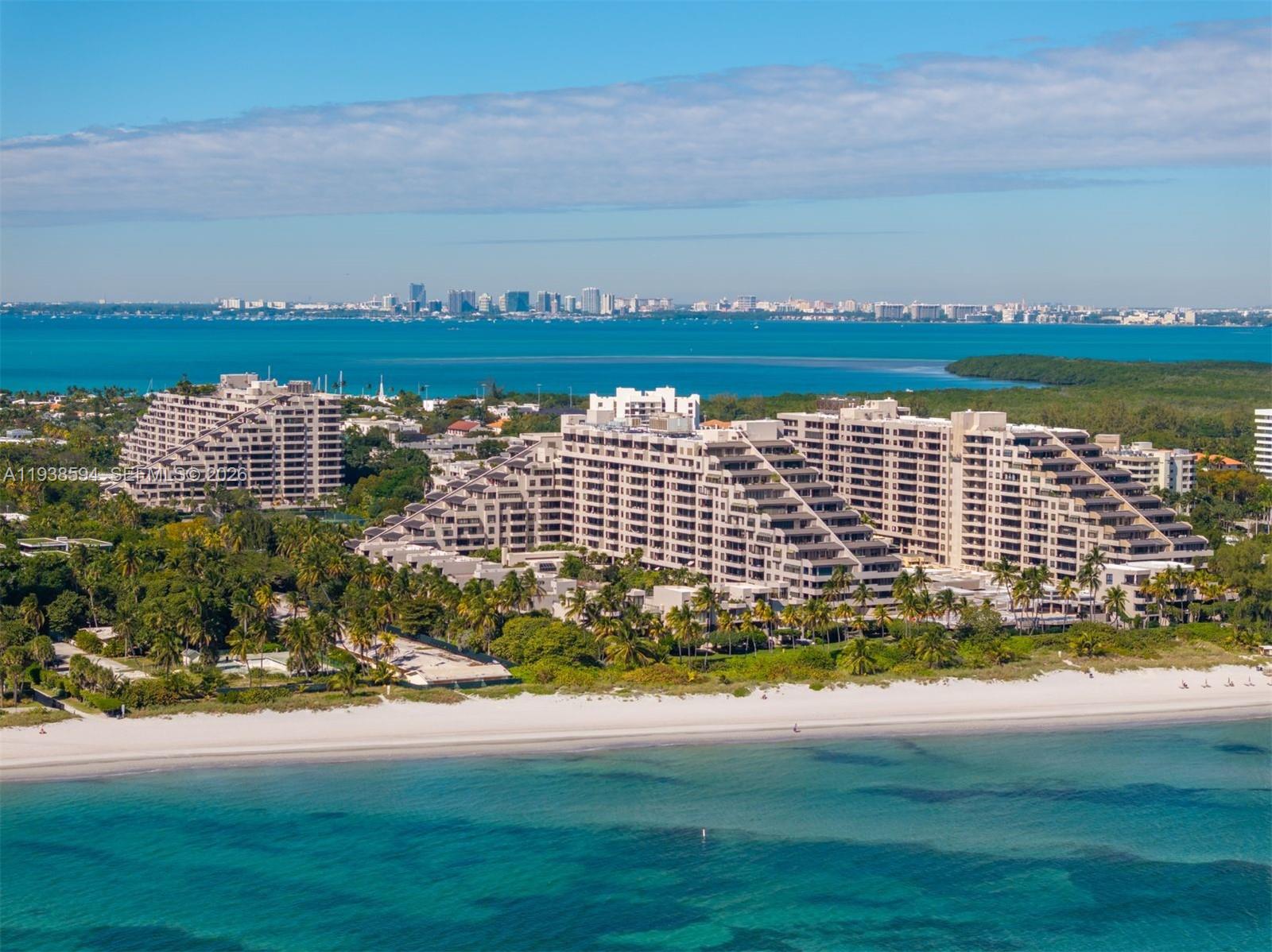 THE EMERALDBAY @ KEY COLON - Residential