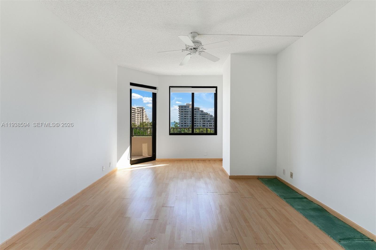 THE EMERALDBAY @ KEY COLON - Residential