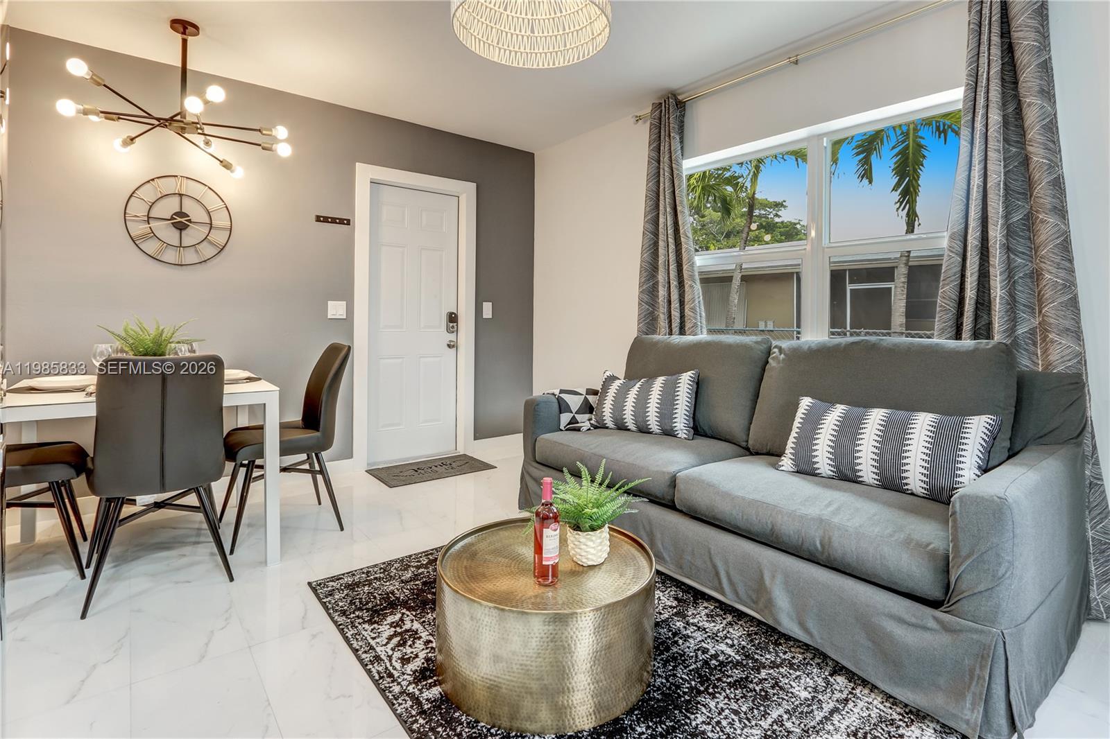 HOLLYWOOD LITTLE RANCHES - Residential Lease