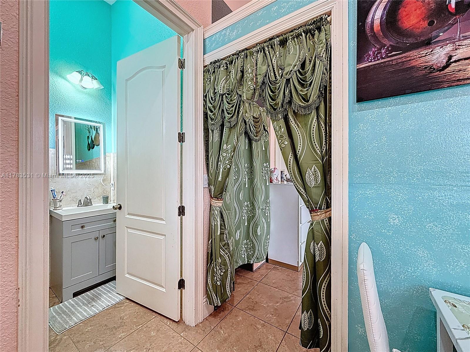 Redlands - Residential