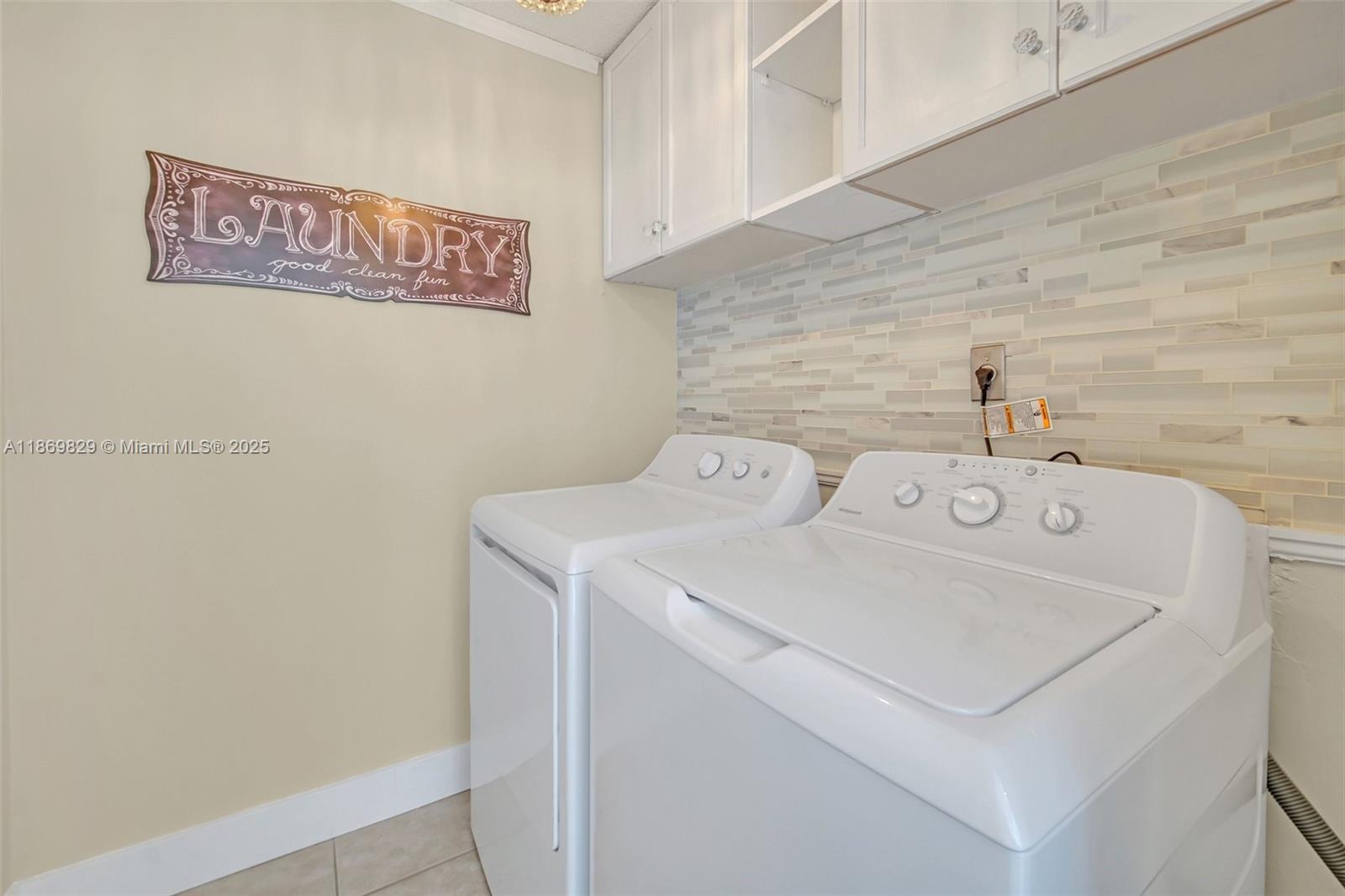 LINDFIELDS UNIT 3 - Residential