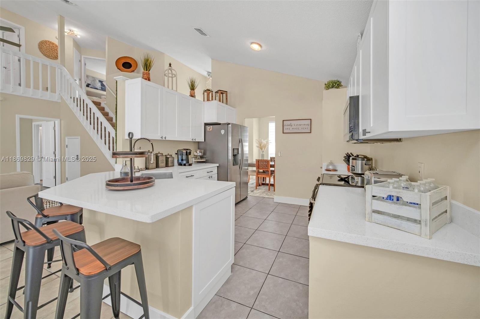 LINDFIELDS UNIT 3 - Residential