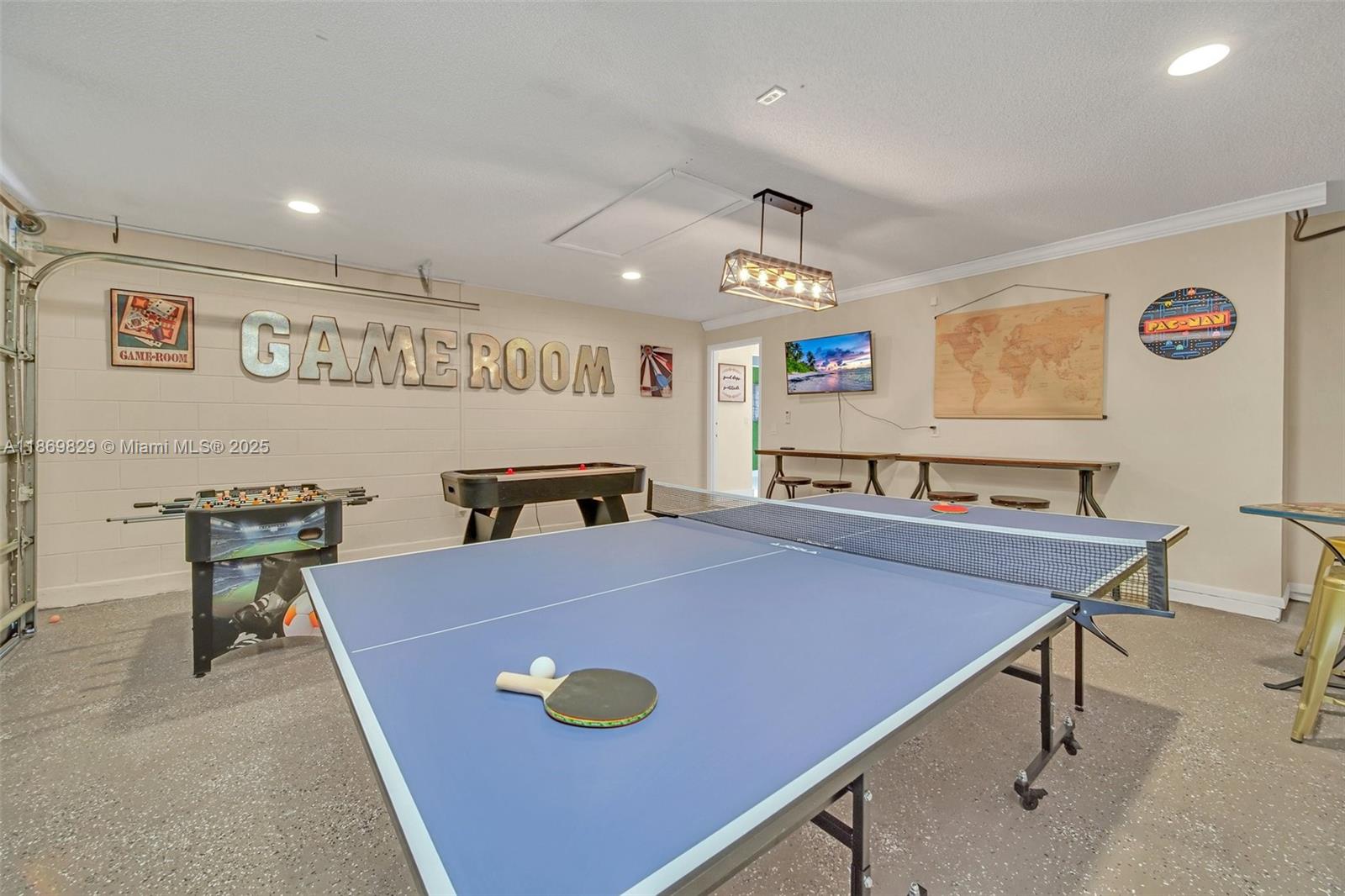 LINDFIELDS UNIT 3 - Residential