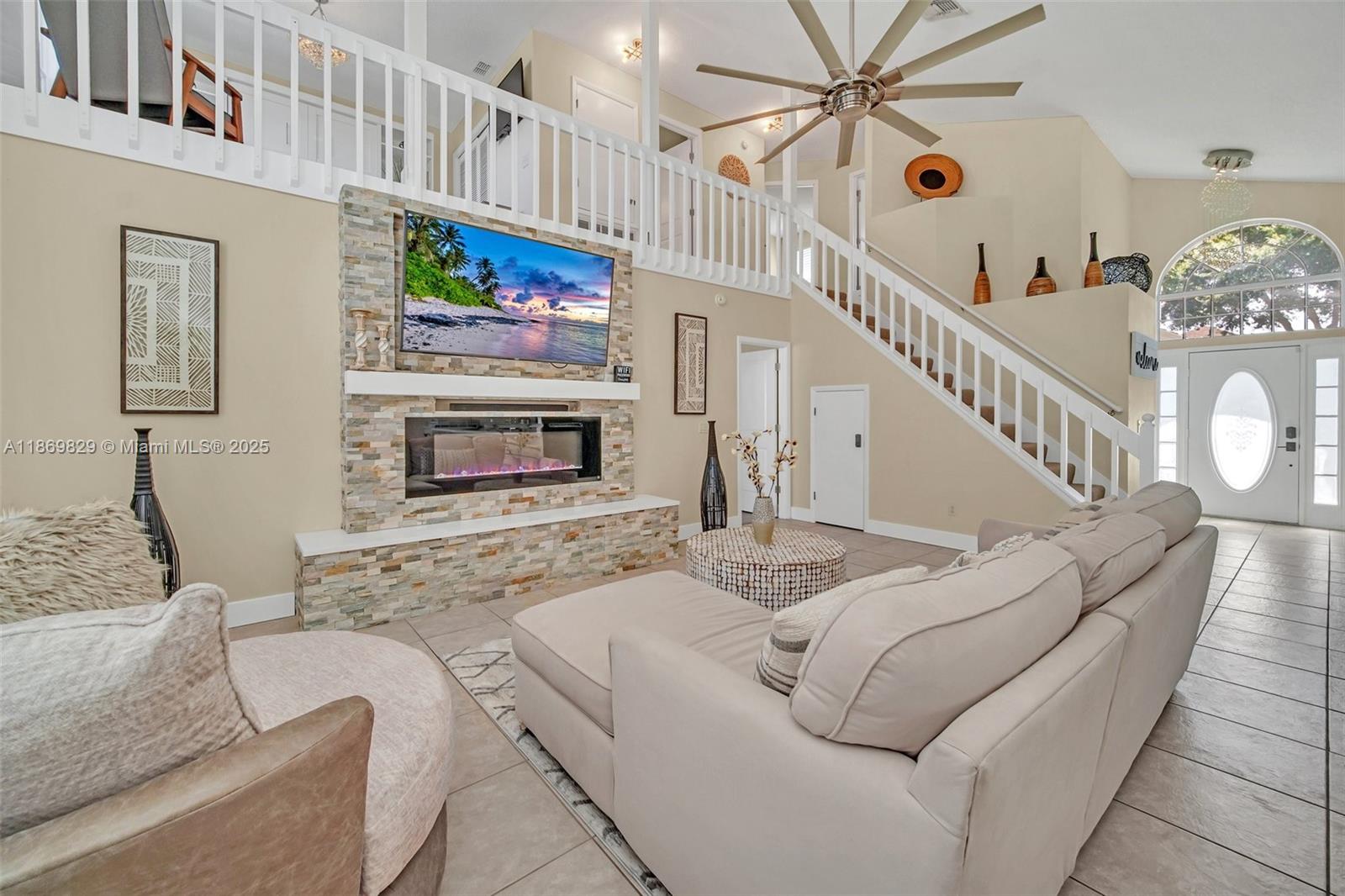 LINDFIELDS UNIT 3 - Residential