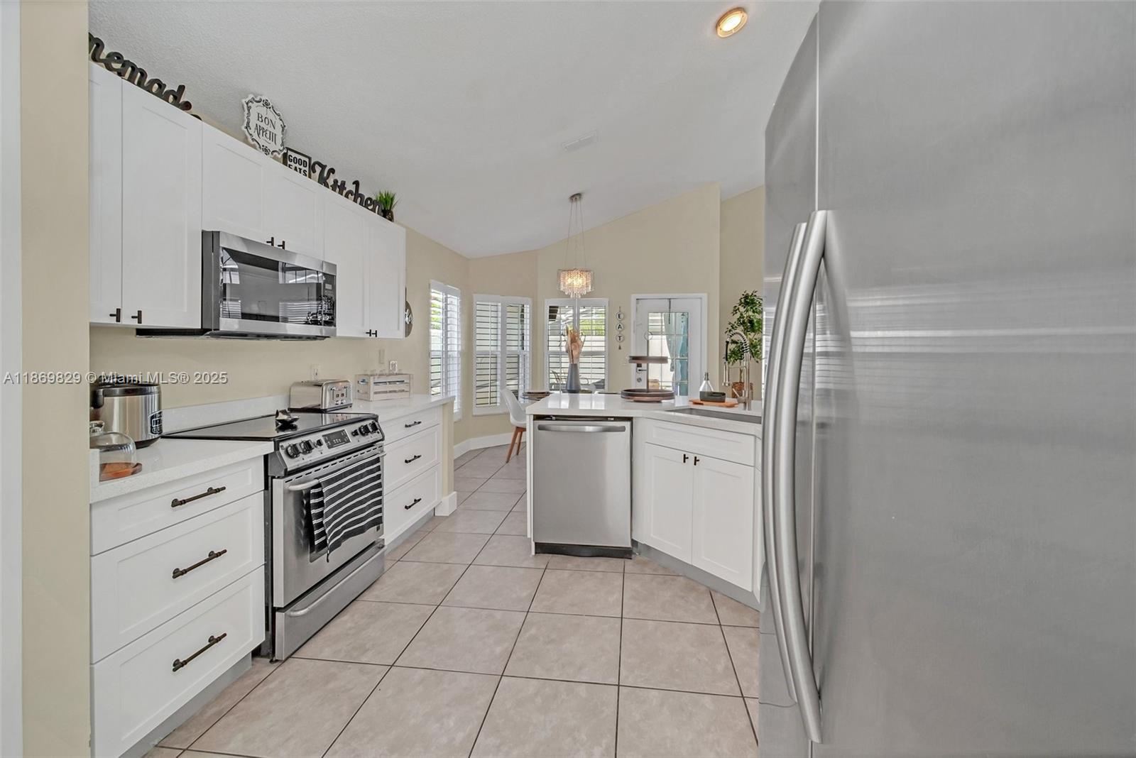 LINDFIELDS UNIT 3 - Residential