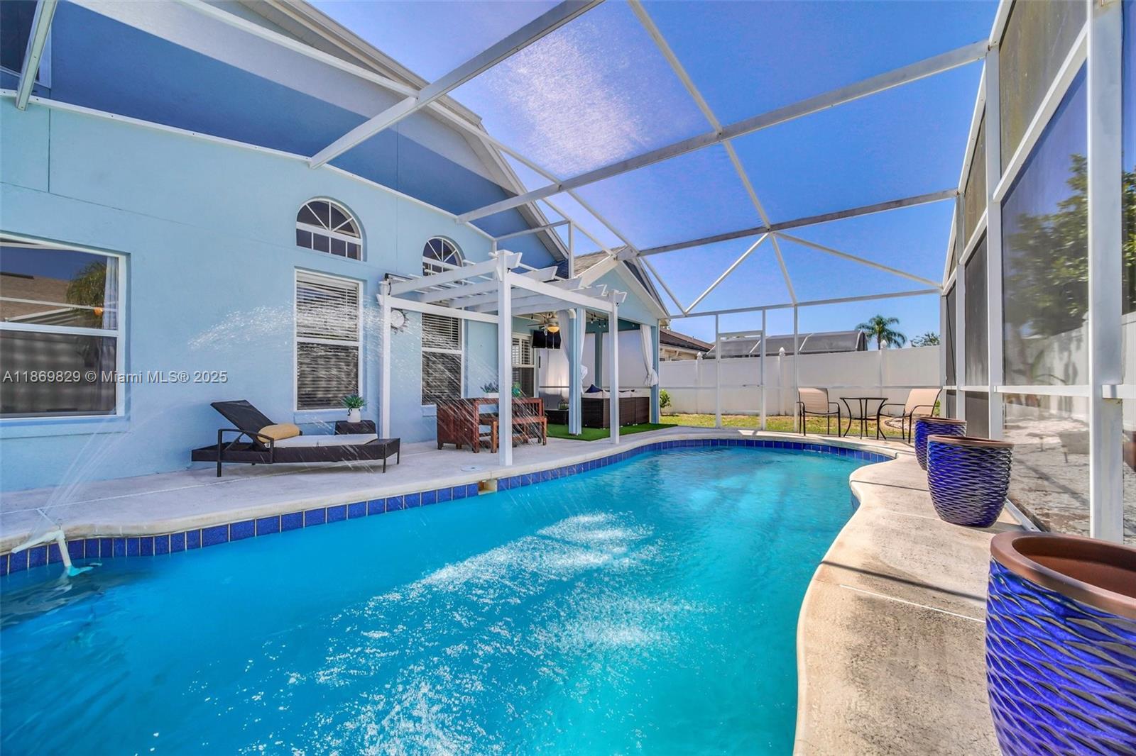 LINDFIELDS UNIT 3 - Residential