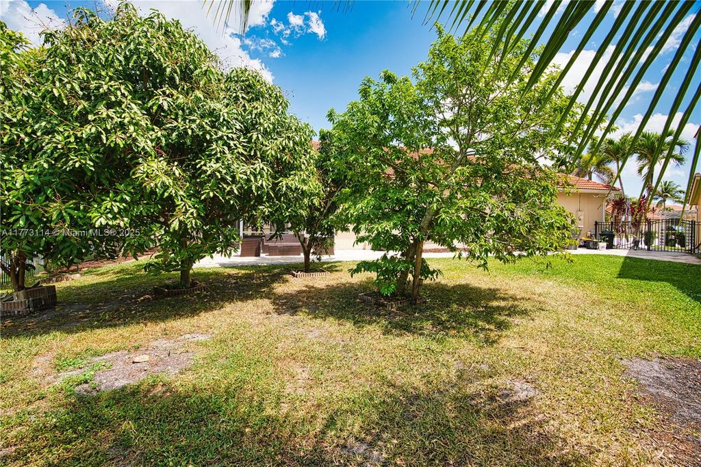 listing image 40
