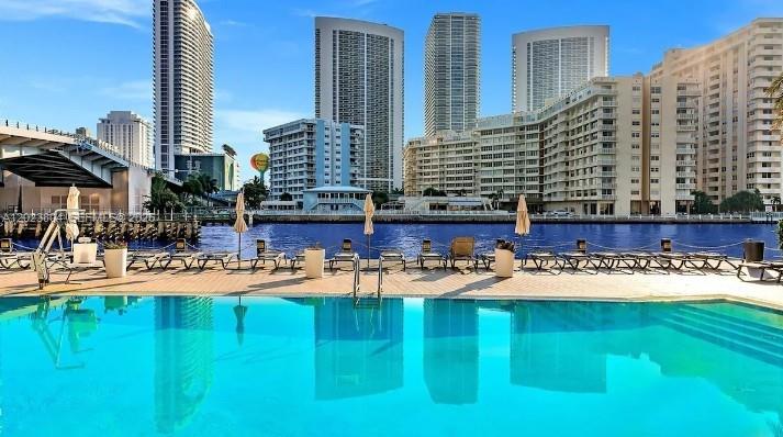 BEACHWALK CONDOMINIUM - Residential