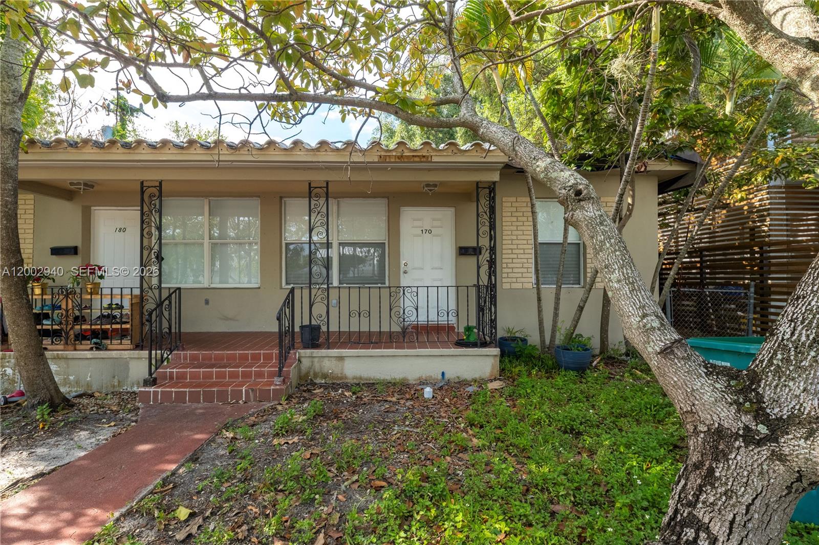 SHADOWLAWN - Residential Income