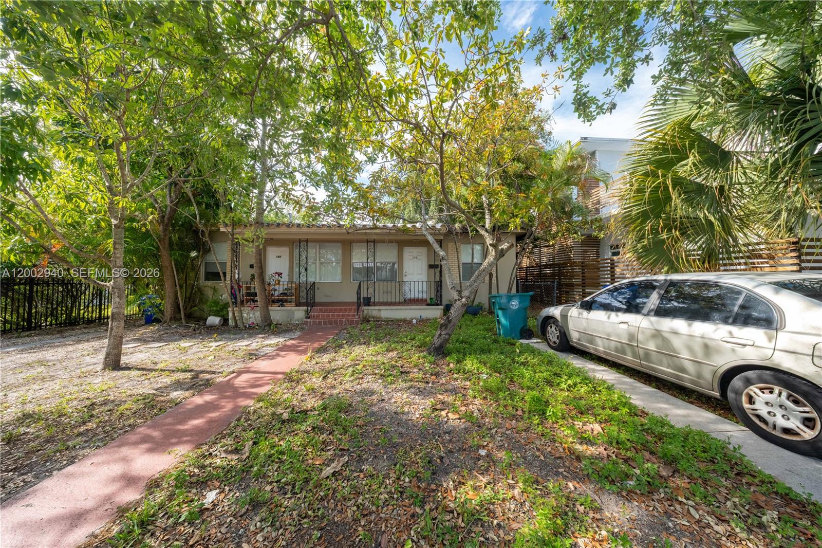 SHADOWLAWN - Residential Income