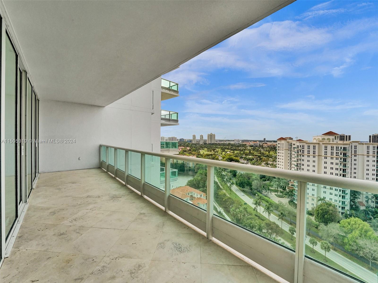 TOWERS OF PORTO VITA-SOUT - Residential