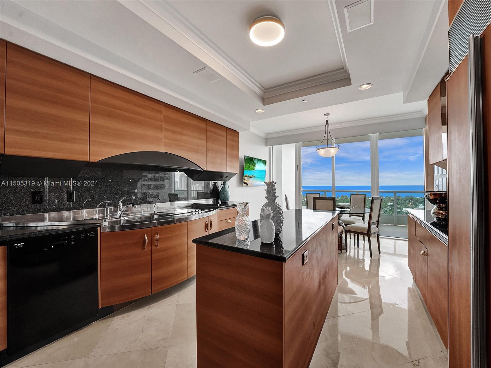 TOWERS OF PORTO VITA-SOUT - Residential