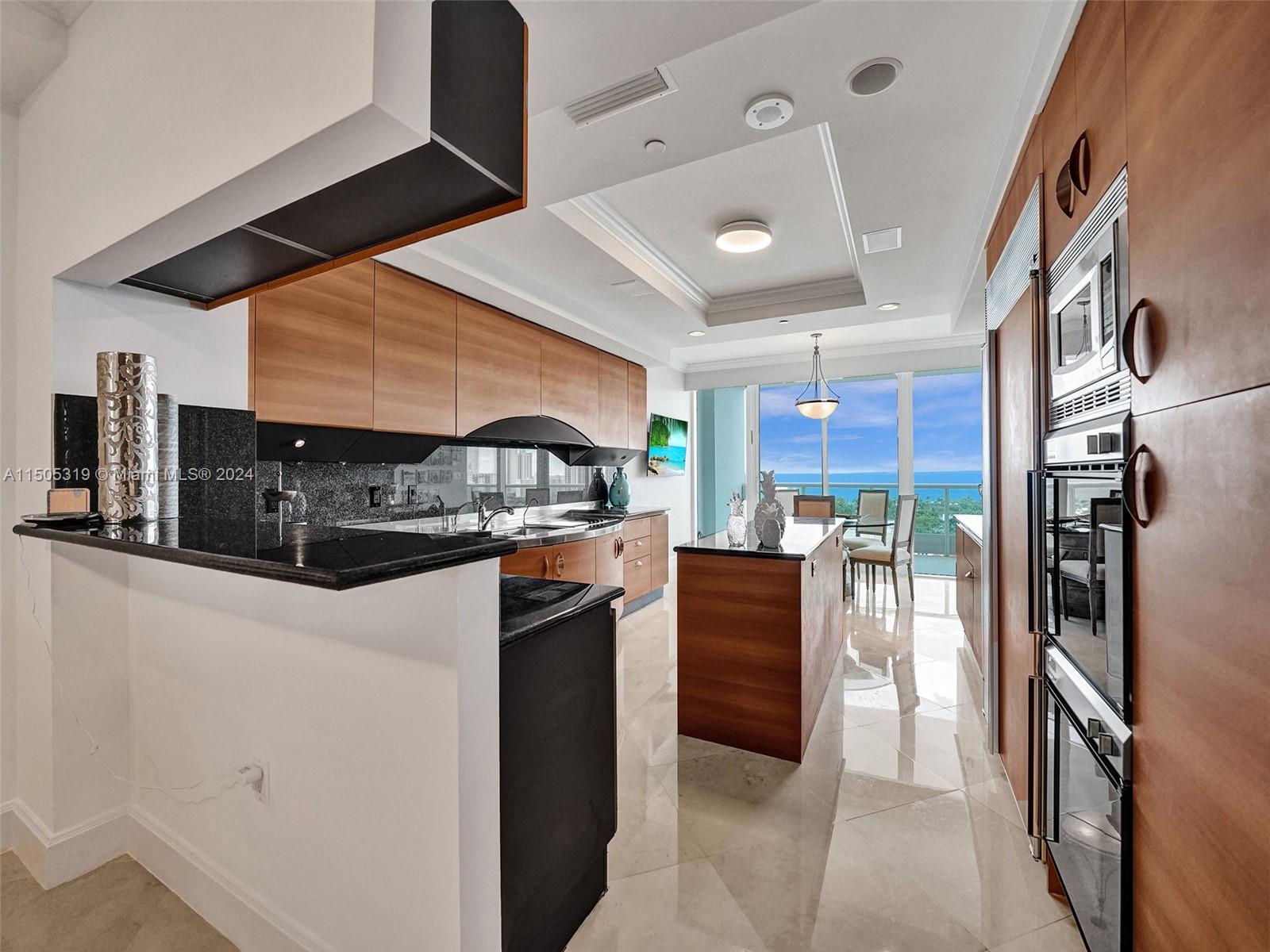 TOWERS OF PORTO VITA-SOUT - Residential