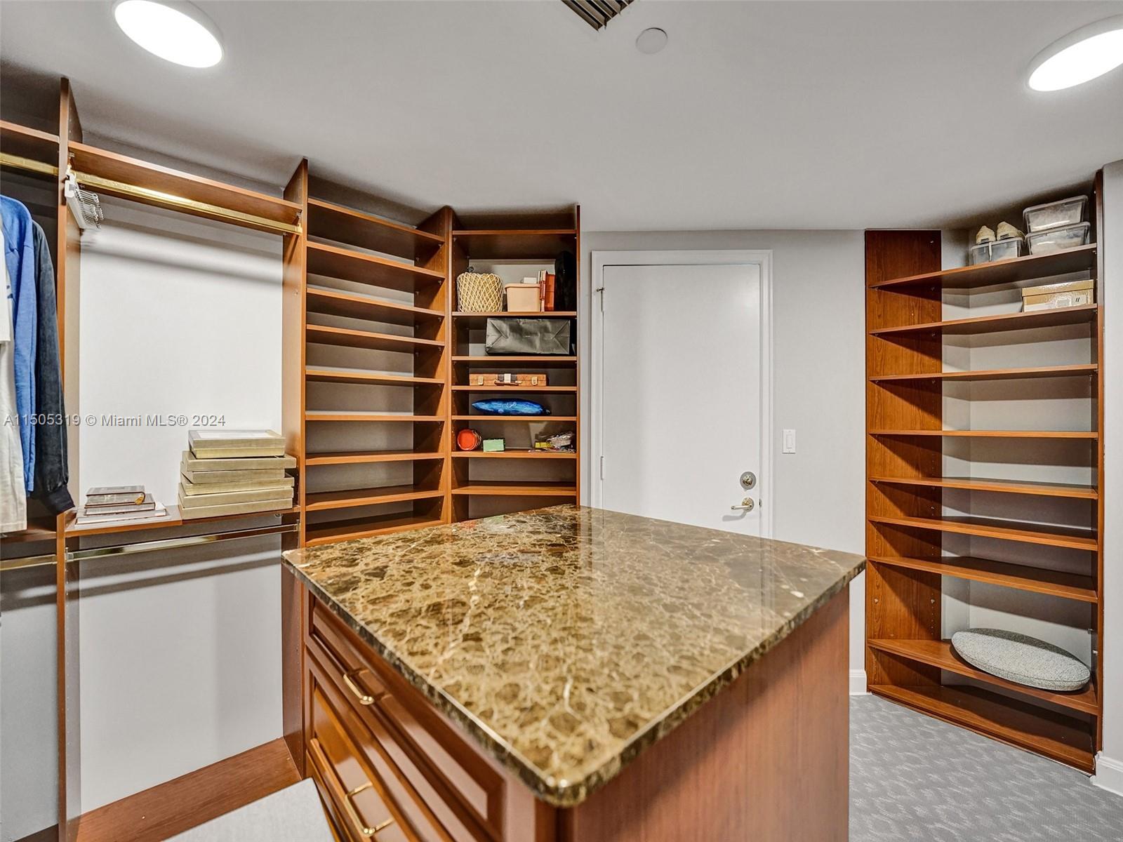 TOWERS OF PORTO VITA-SOUT - Residential