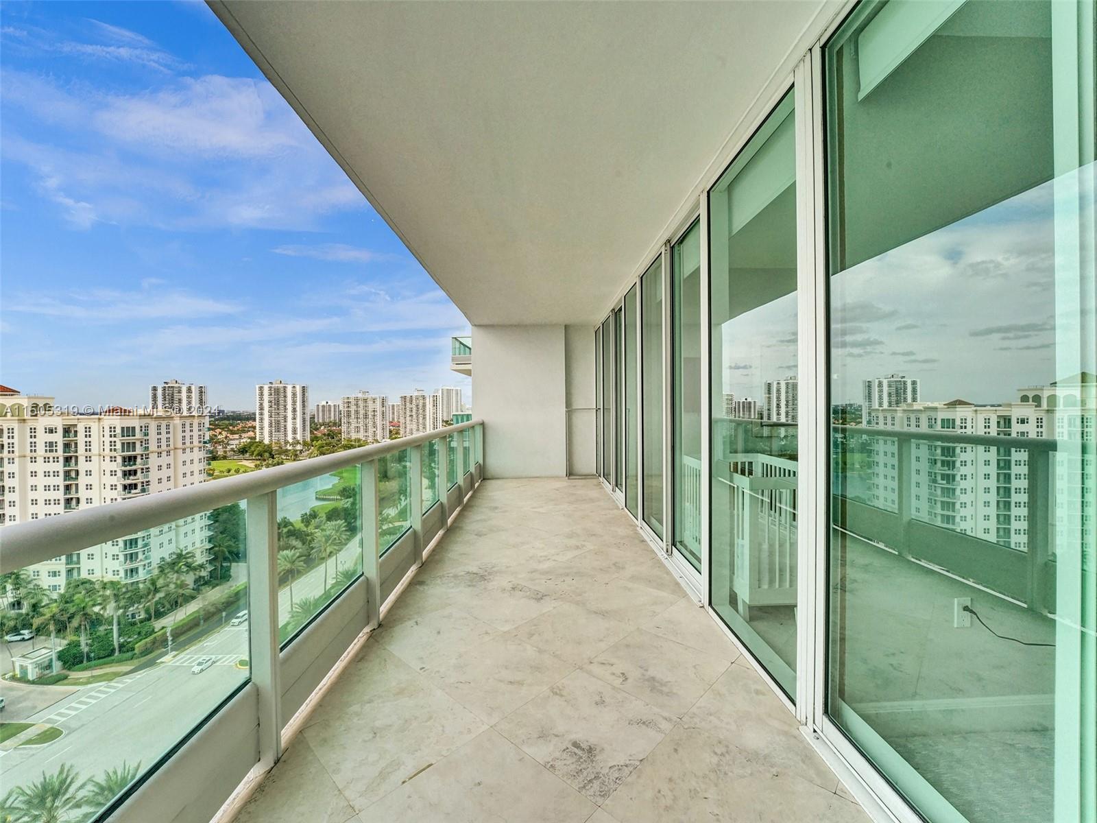 TOWERS OF PORTO VITA-SOUT - Residential