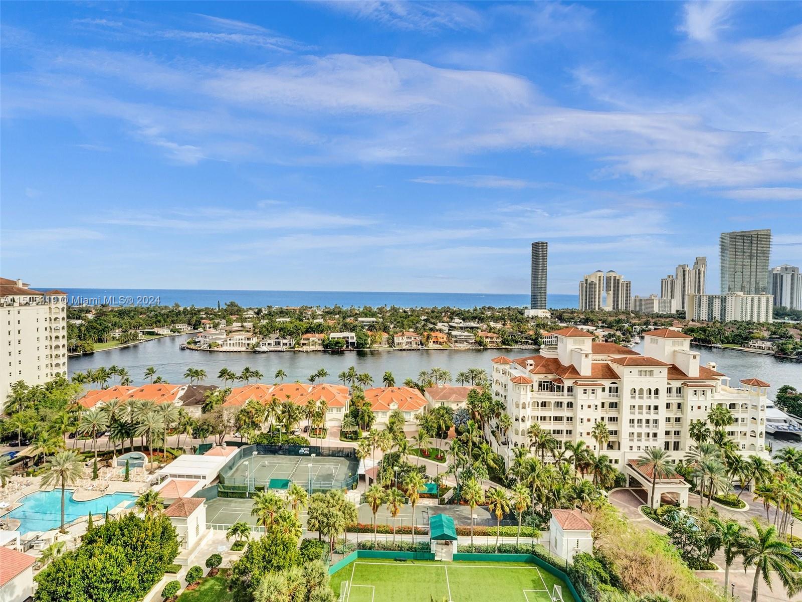 TOWERS OF PORTO VITA-SOUT - Residential