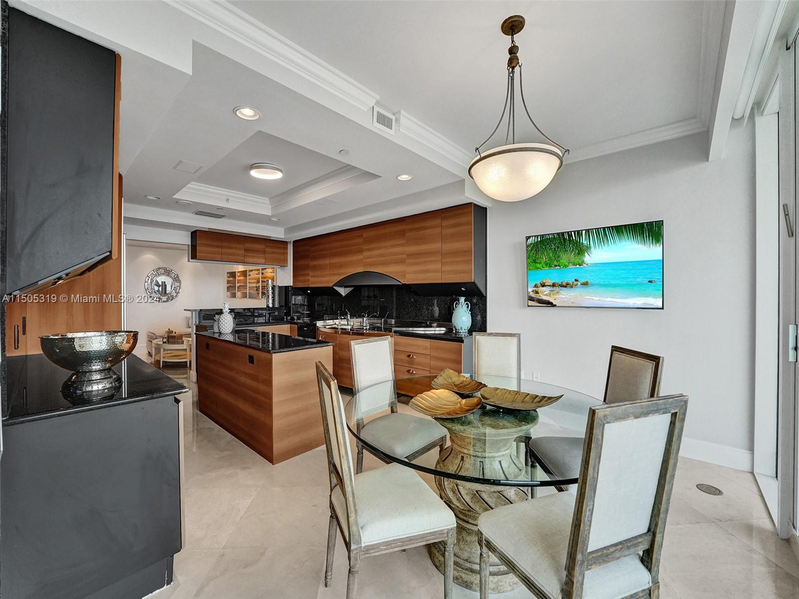 TOWERS OF PORTO VITA-SOUT - Residential