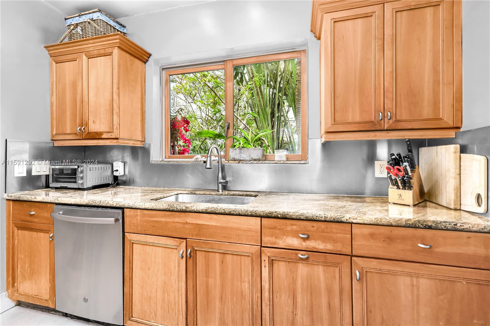 NEW BELLE MEADE - Residential