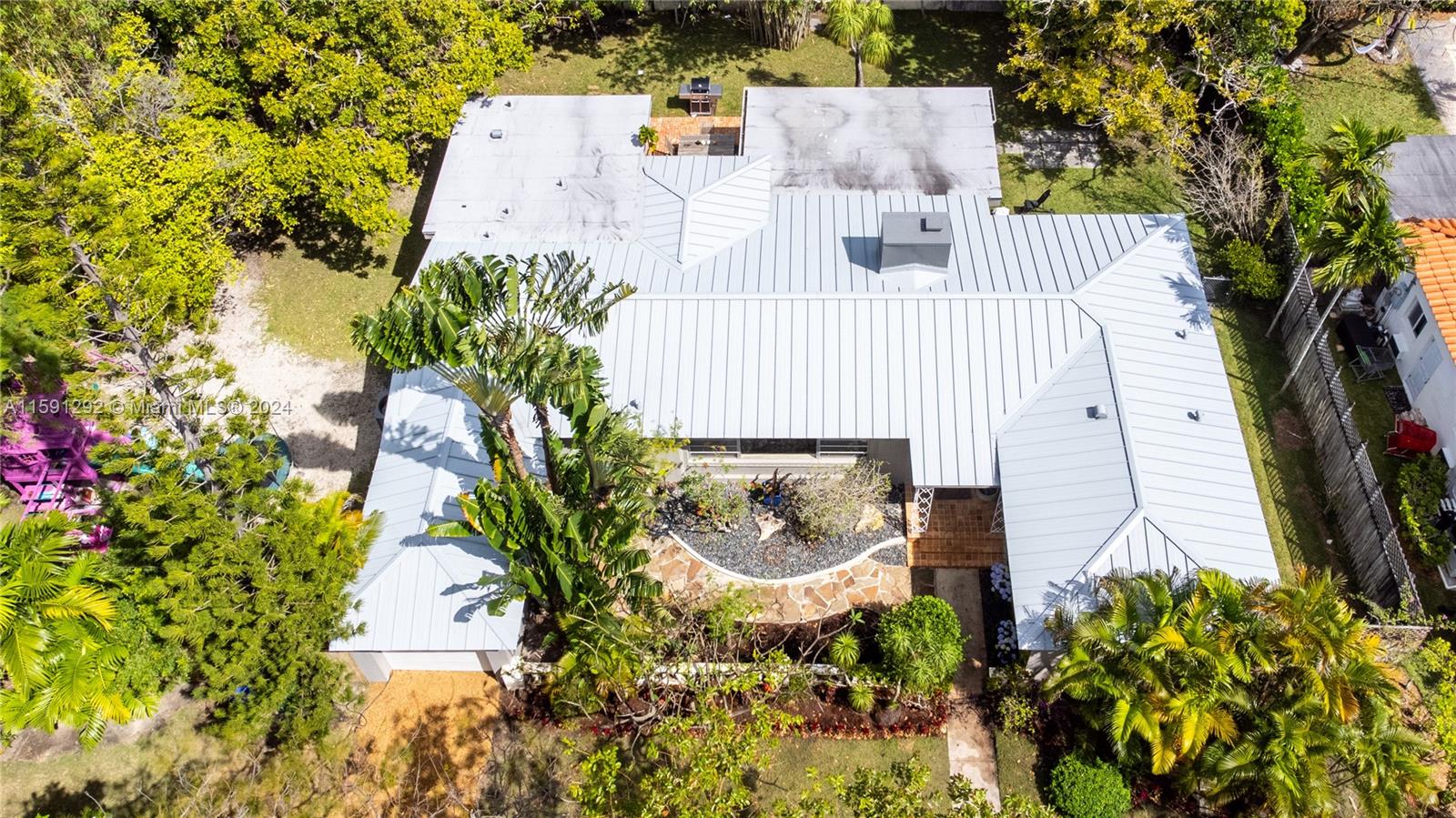 NEW BELLE MEADE - Residential